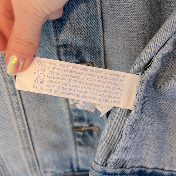 Forever 21 Distressed Denim Jacket (Size S) - Picture 3 of 4
